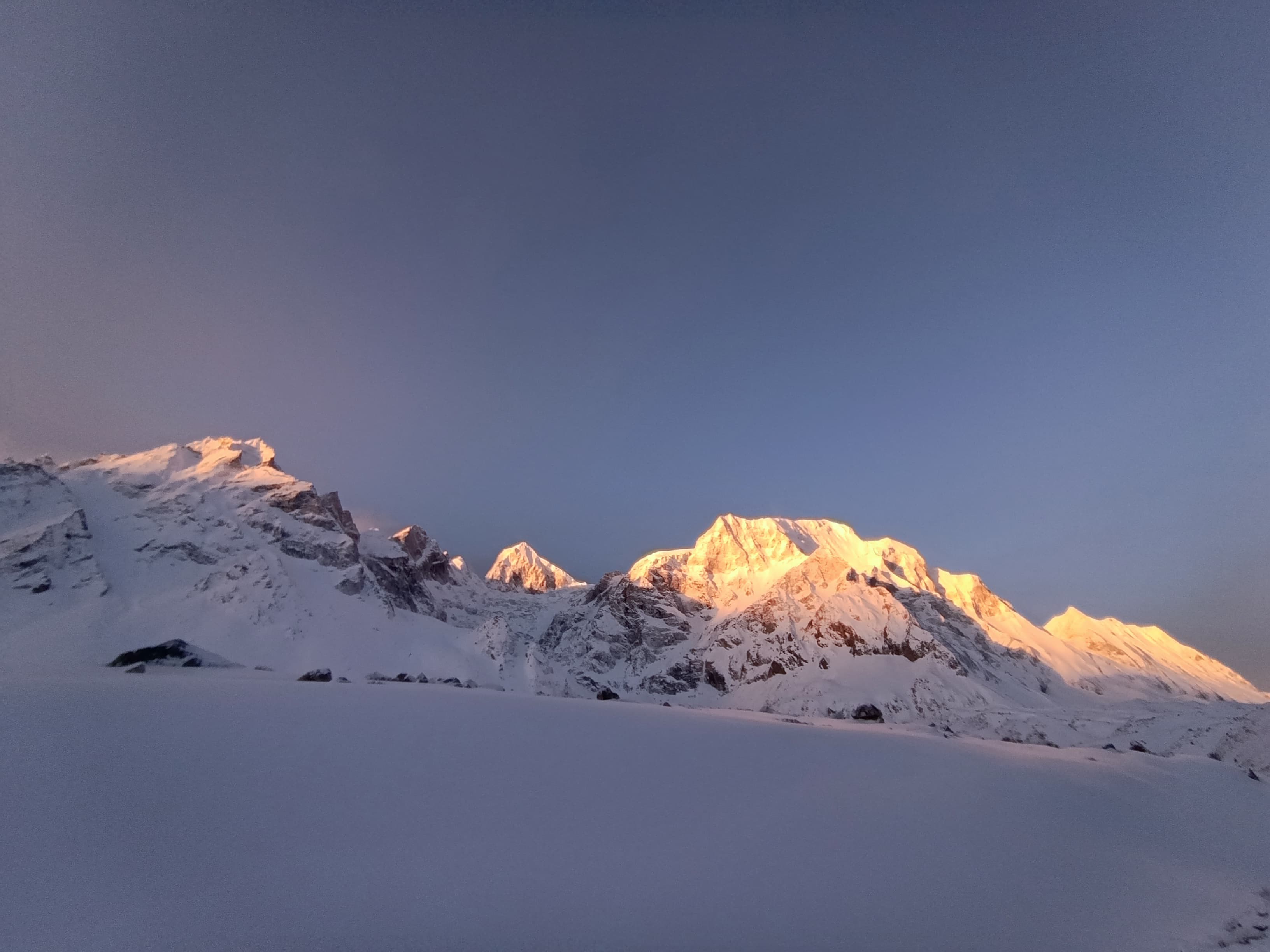 Manaslu Circuit Trek (16 days) trek photo 2